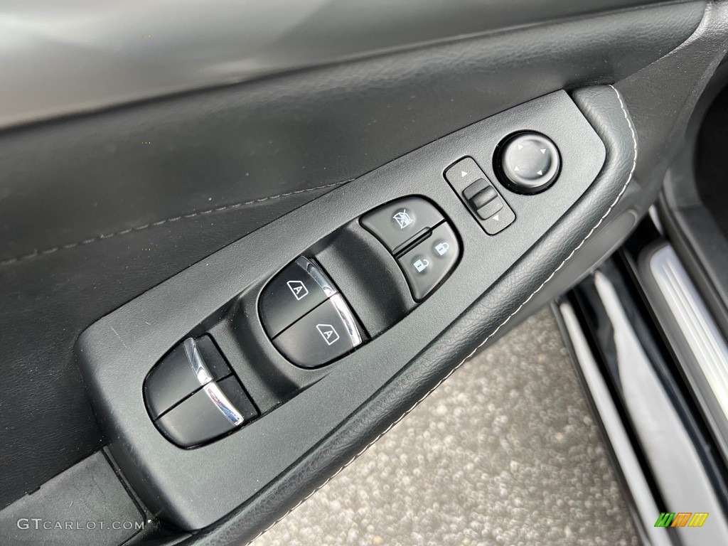 2022 Nissan Maxima SV Door Panel Photos
