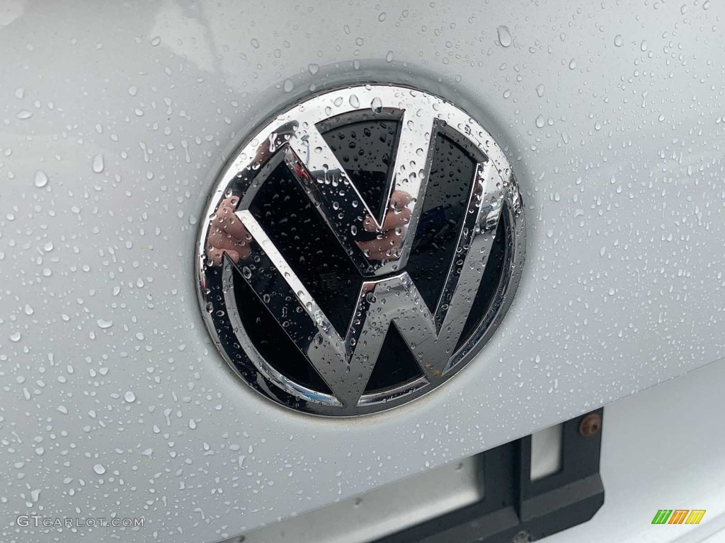 2017 Jetta GLI 2.0T - White Silver / Titan Black photo #31