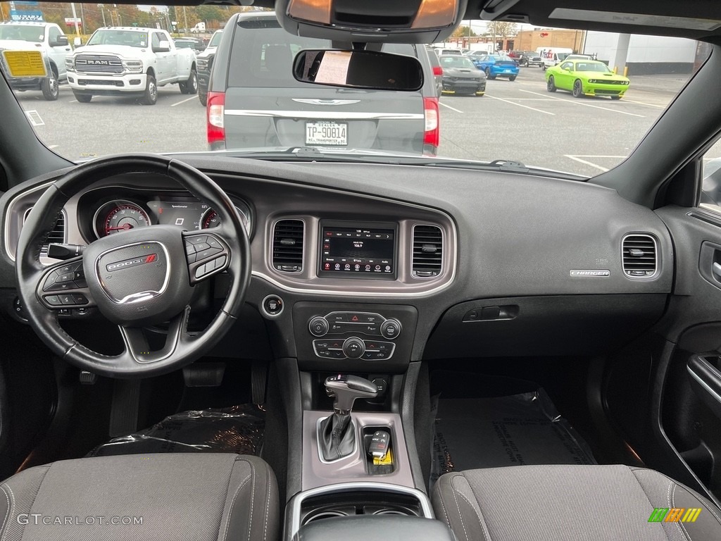 2022 Dodge Charger SXT Dashboard Photos