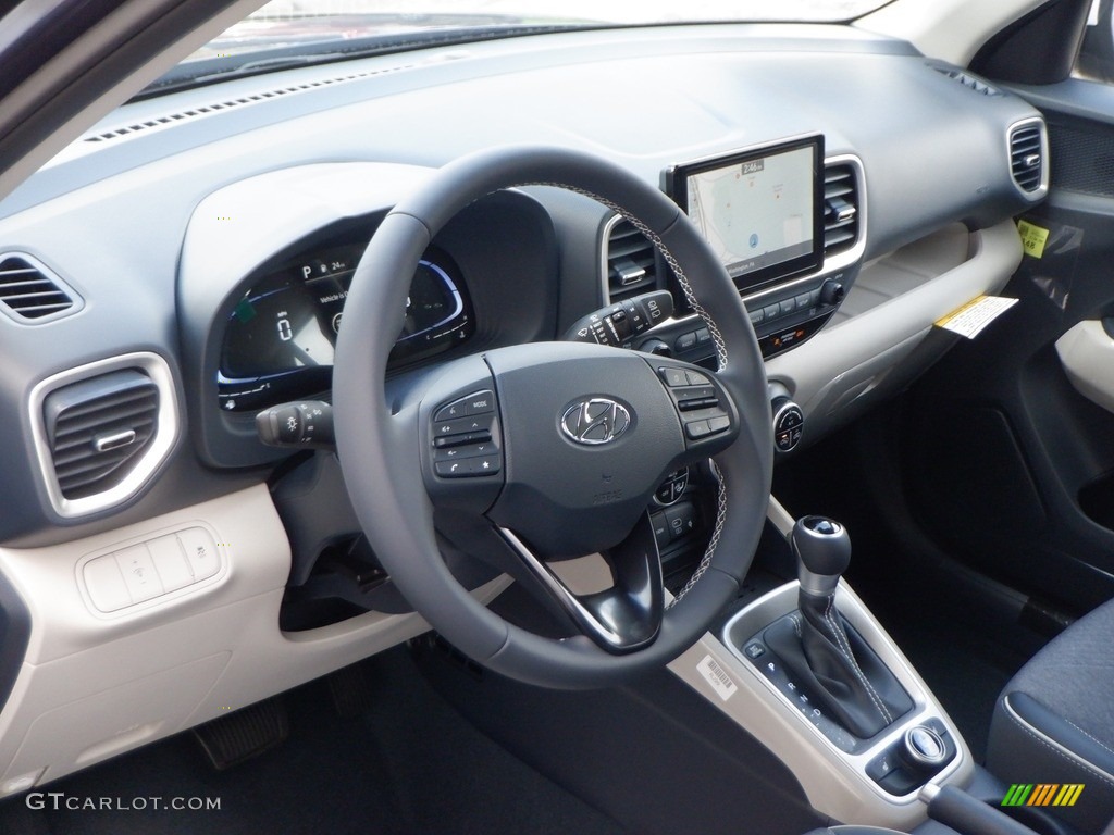 2024 Hyundai Venue Limited Dashboard Photos