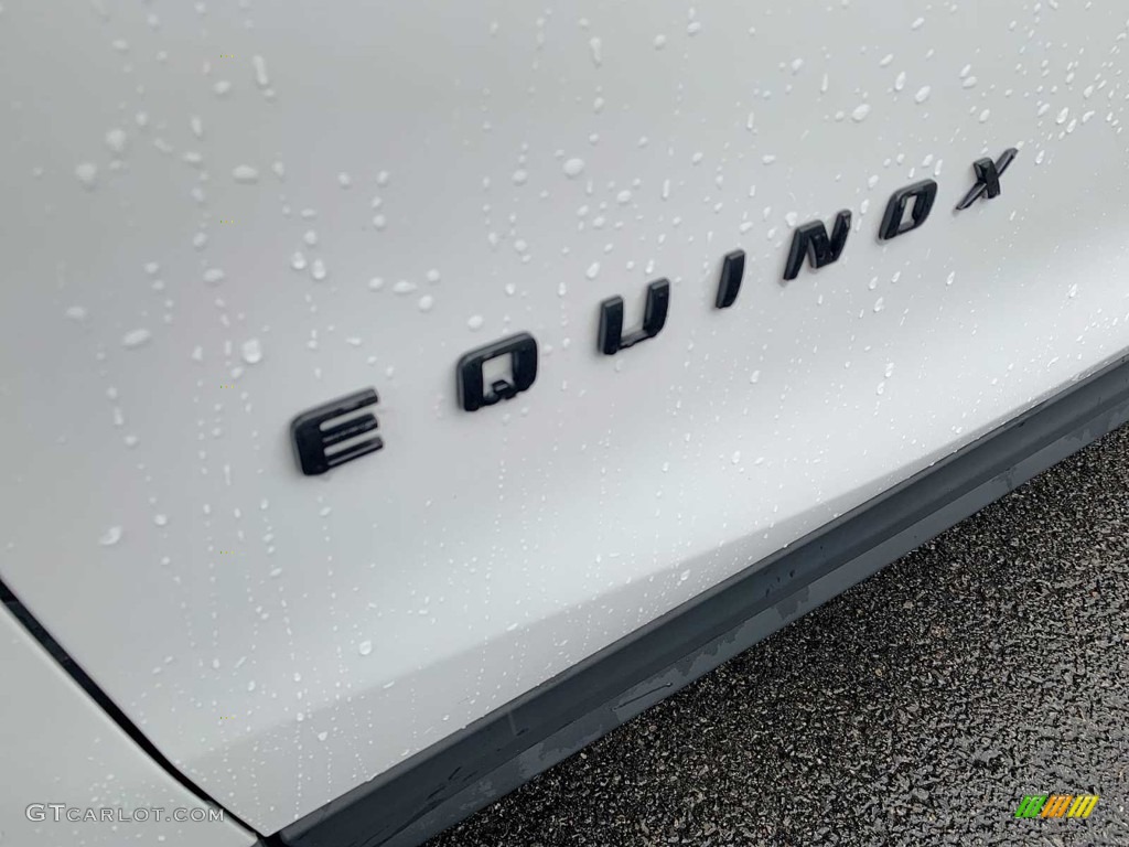 2023 Chevrolet Equinox RS AWD Marks and Logos Photos