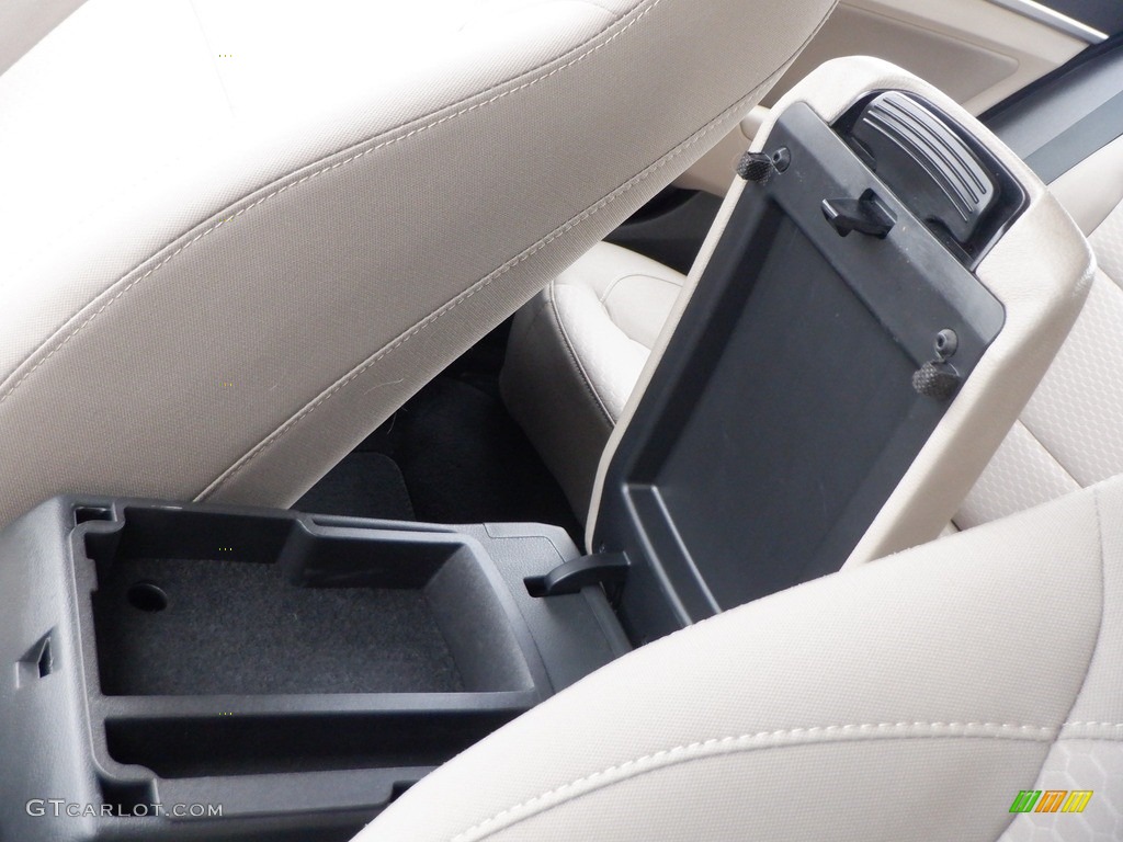 2020 Elantra Value Edition - Quartz White Pearl / Beige photo #26