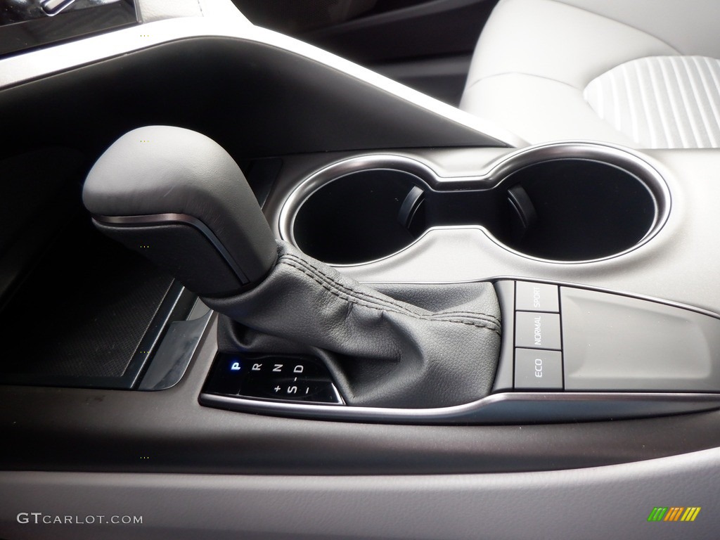 2024 Camry SE - Ice Edge / Black photo #14