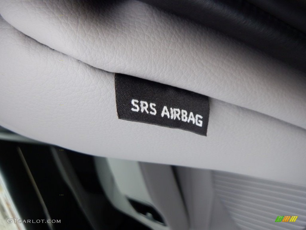 2024 Camry SE - Ice Edge / Black photo #26
