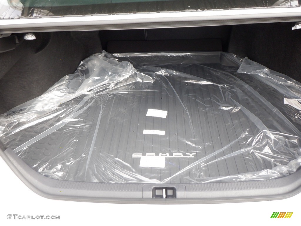 2024 Camry SE - Ice Edge / Black photo #27