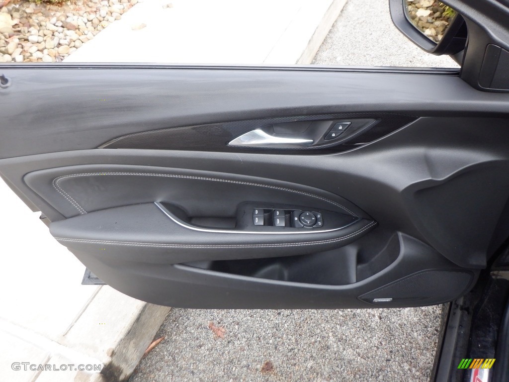 2018 Buick Regal Sportback GS AWD Door Panel Photos