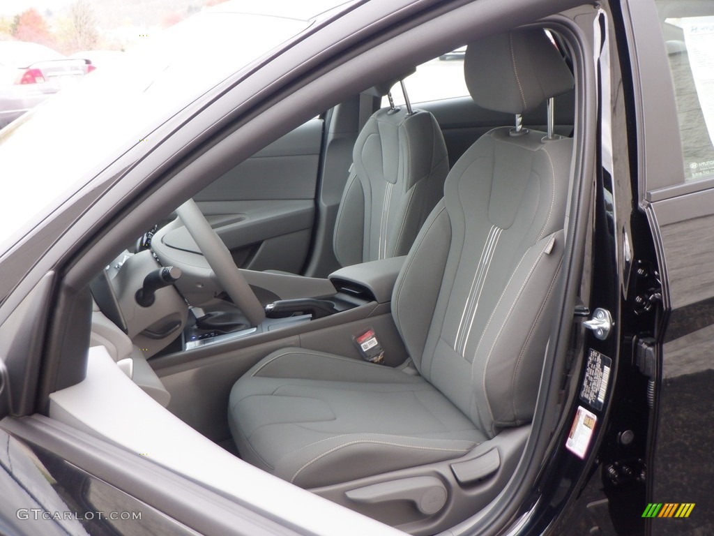 Gray Interior 2024 Hyundai Elantra SEL Photo #146740690