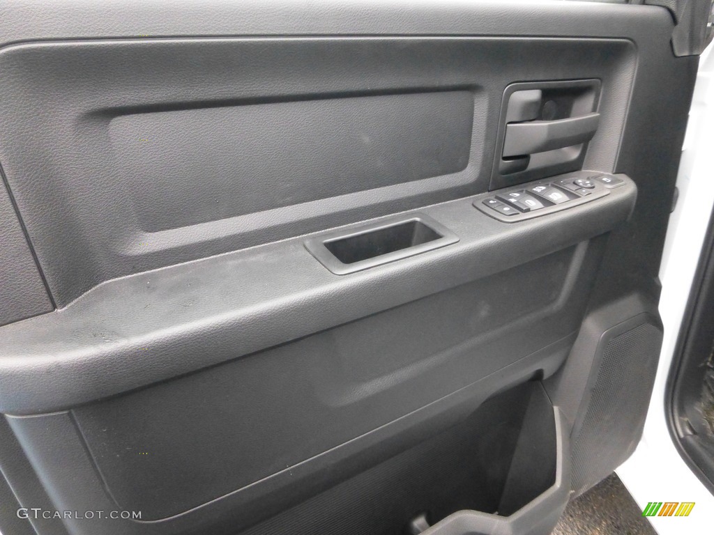2024 3500 Tradesman Crew Cab 4x4 - Bright White / Diesel Gray/Black photo #16