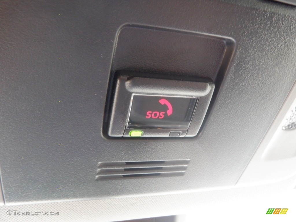 2023 Camry SE - Ice Cap / Black photo #23