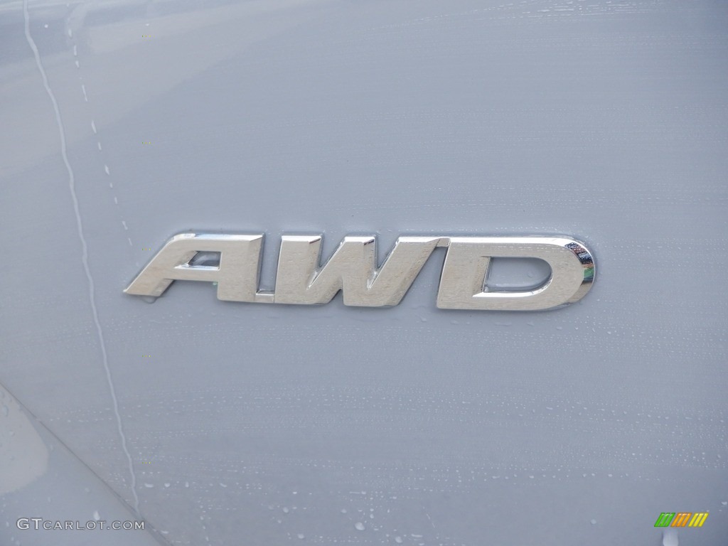 2020 Honda CR-V EX-L AWD Marks and Logos Photos