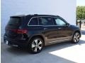 Night Black - EQB 300 4Matic Photo No. 5