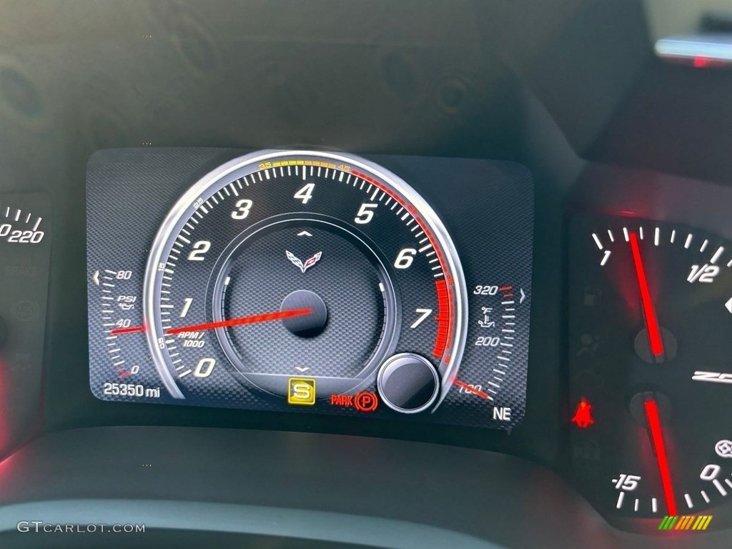 2015 Chevrolet Corvette Z06 Coupe Gauges Photos