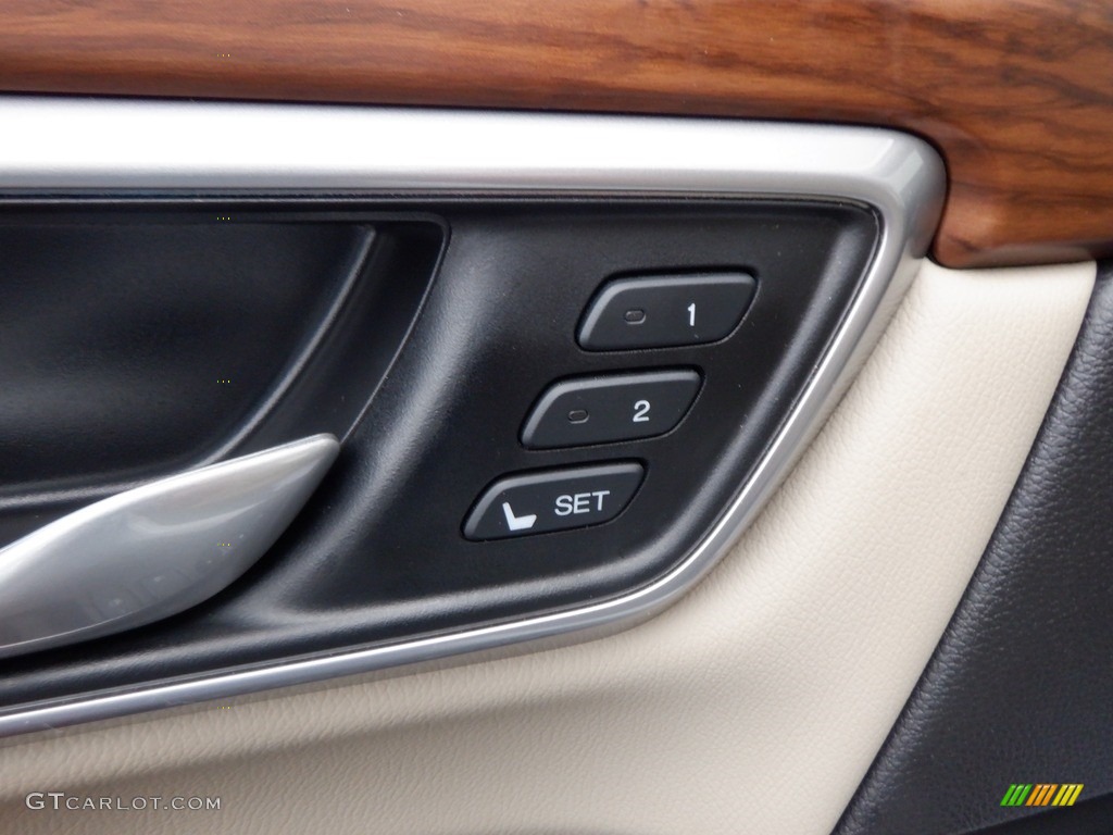 2020 Honda CR-V EX-L AWD Door Panel Photos