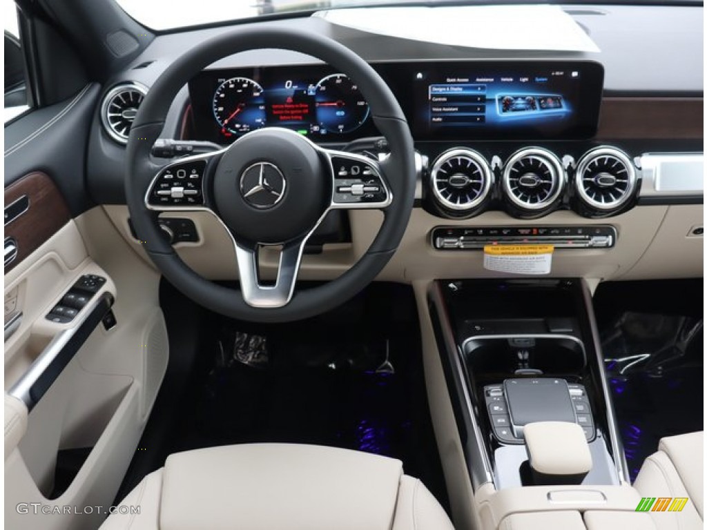 2023 Mercedes-Benz EQB 300 4Matic Dashboard Photos