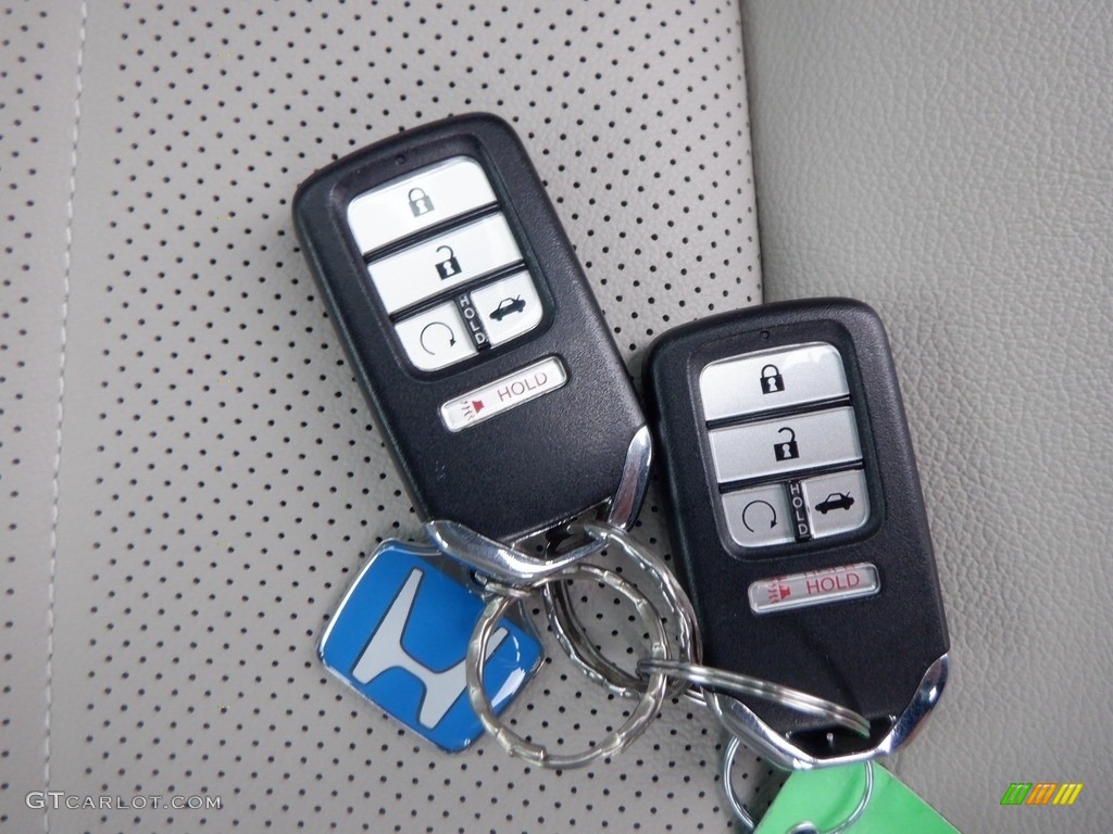 2021 Honda Accord EX-L Keys Photo #146745361