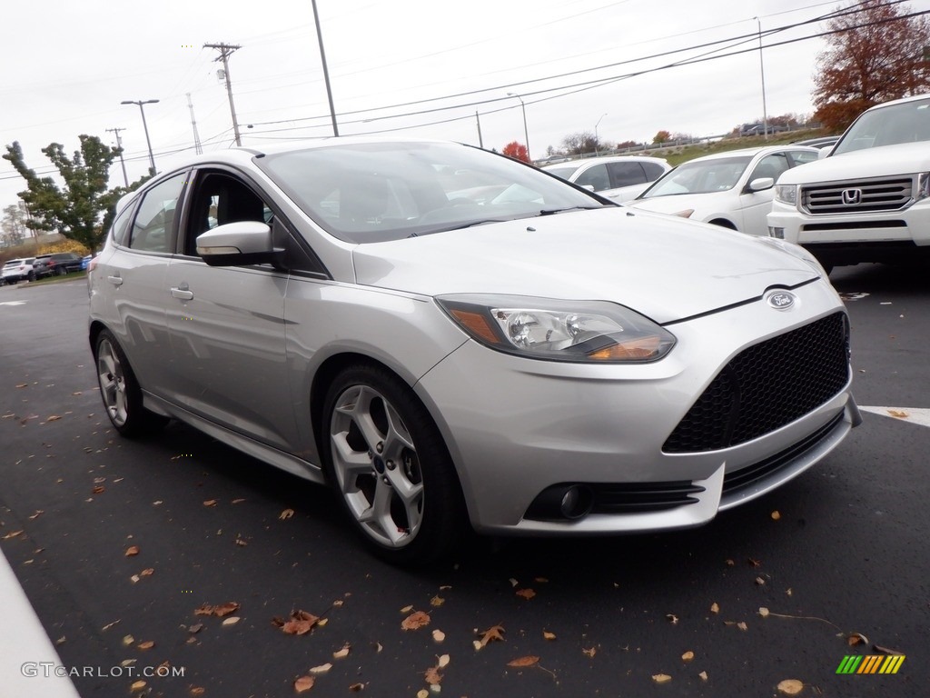 2013 Focus ST Hatchback - Ingot Silver / ST Smoke Storm Recaro Seats photo #7