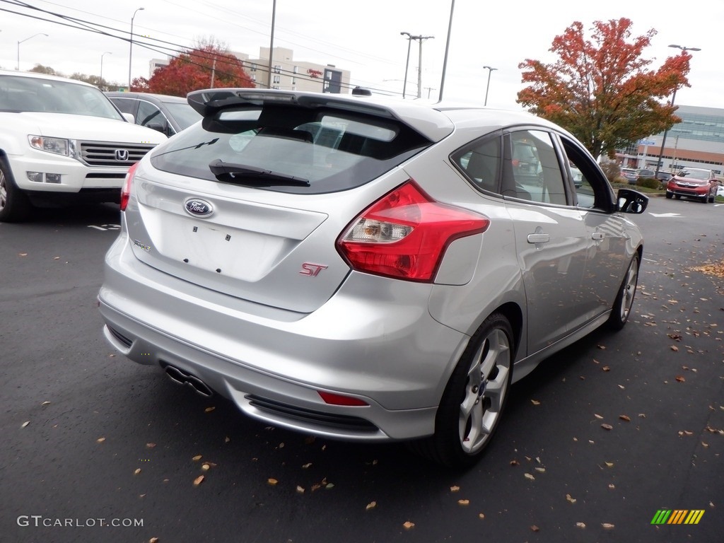 2013 Focus ST Hatchback - Ingot Silver / ST Smoke Storm Recaro Seats photo #8