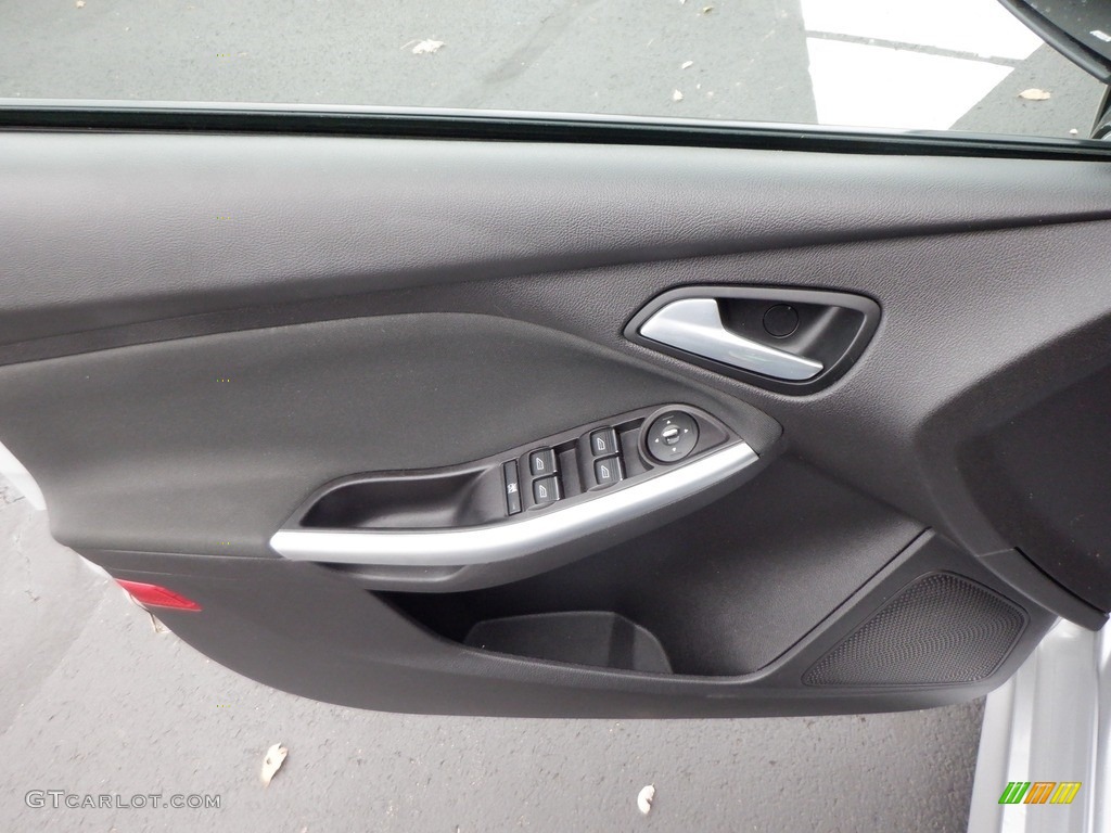 2013 Focus ST Hatchback - Ingot Silver / ST Smoke Storm Recaro Seats photo #13