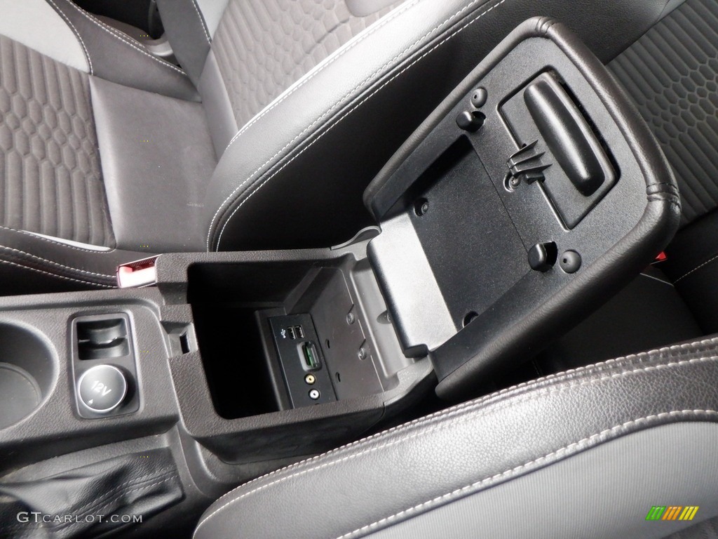 2013 Focus ST Hatchback - Ingot Silver / ST Smoke Storm Recaro Seats photo #26