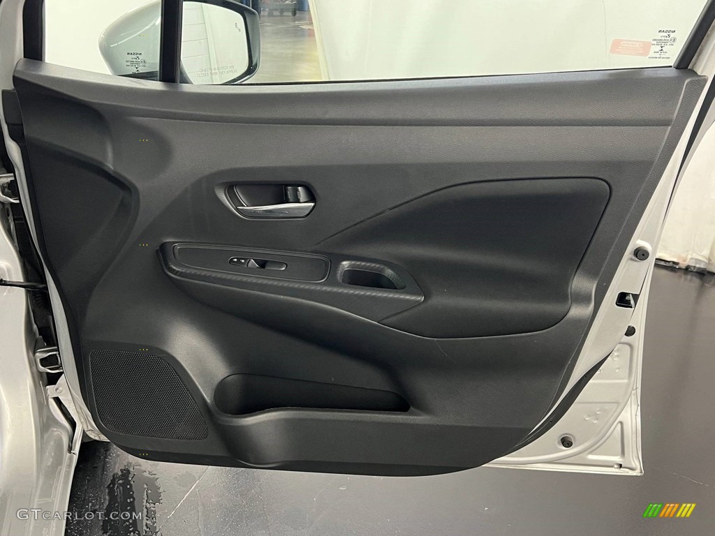 2021 Nissan Versa SV Door Panel Photos