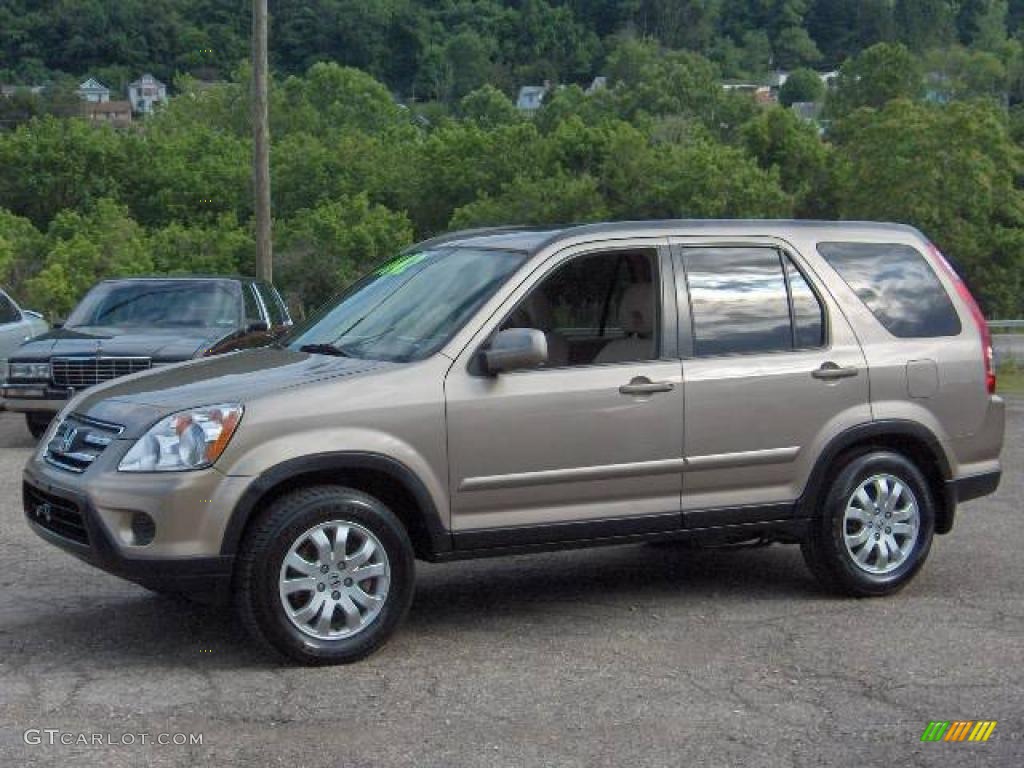 2005 CR-V Special Edition 4WD - Sahara Sand Metallic / Ivory photo #1
