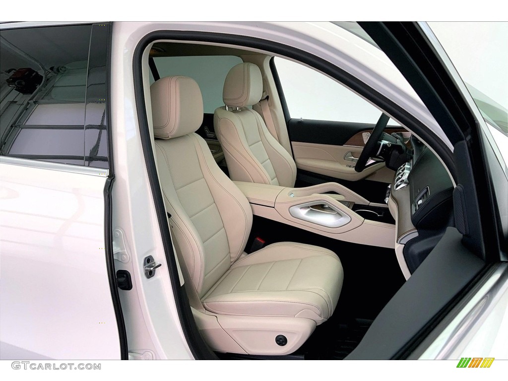 2024 Mercedes-Benz GLS 450 4Matic Front Seat Photos