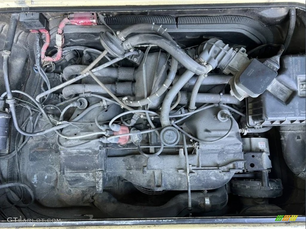 1981 Volkswagen Vanagon Camper 2.0 Liter OHV 8-Valve  Air-Cooled Flat 4 Cylinder Engine Photo #146748050