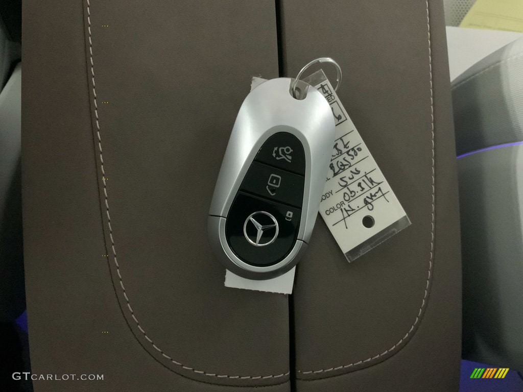 2023 Mercedes-Benz EQS 580 4Matic SUV Keys Photos