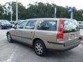 Ash Gold Metallic - V70 2.4 Photo No. 5