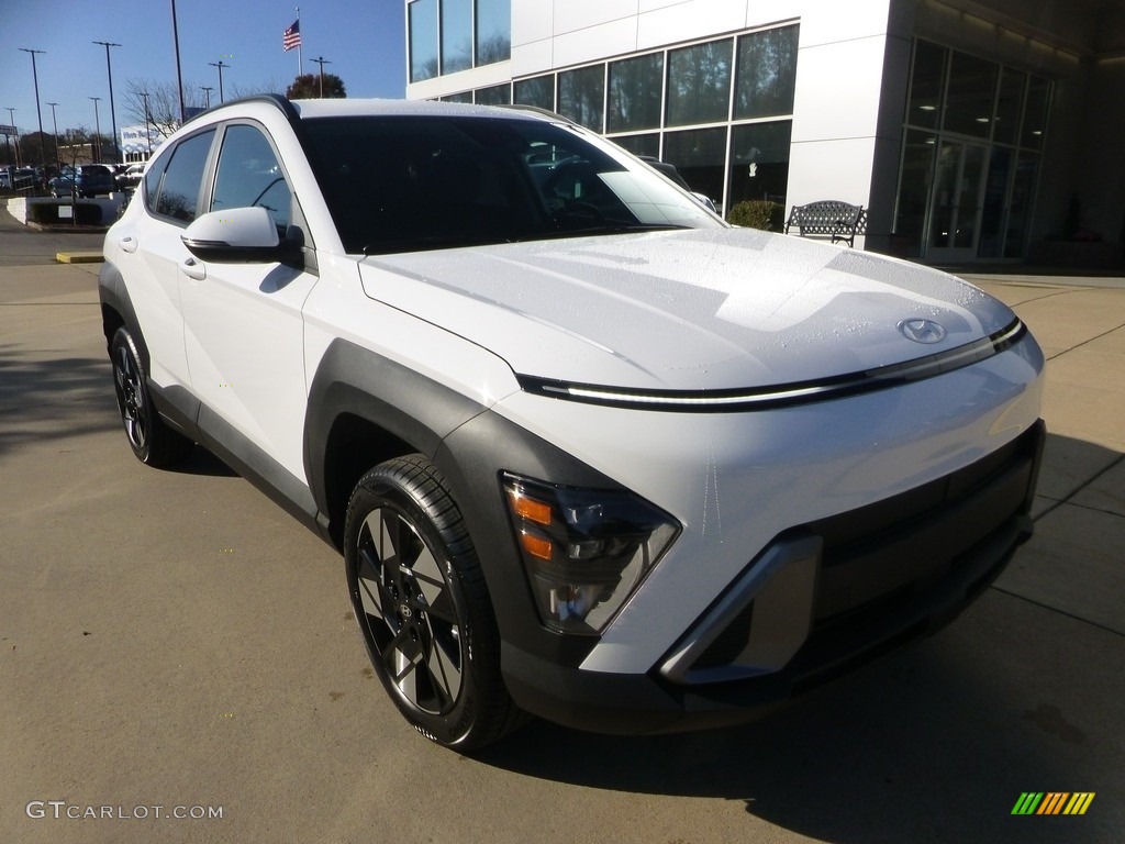 2024 Kona SEL AWD - Atlas White / Black photo #9