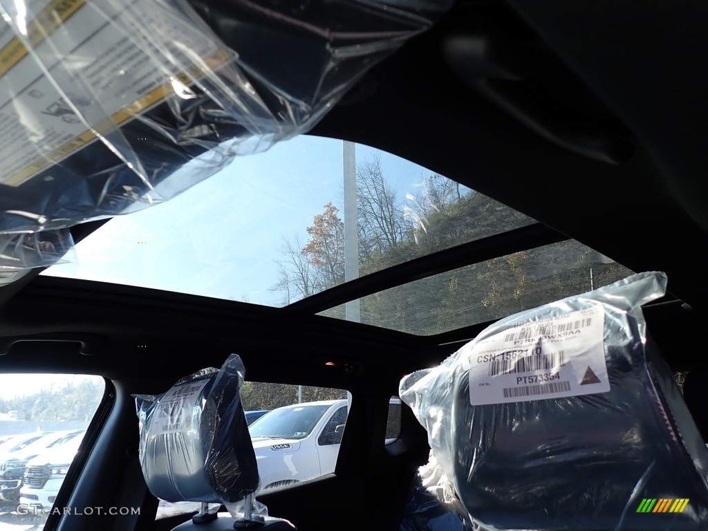 2023 Compass Limited 4x4 - Diamond Black Crystal Pearl / Black photo #17