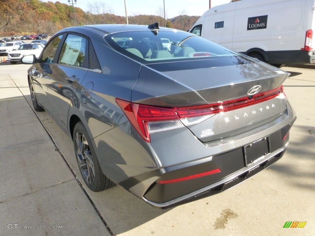 2024 Elantra SEL - Ecotronic Gray / Gray photo #5