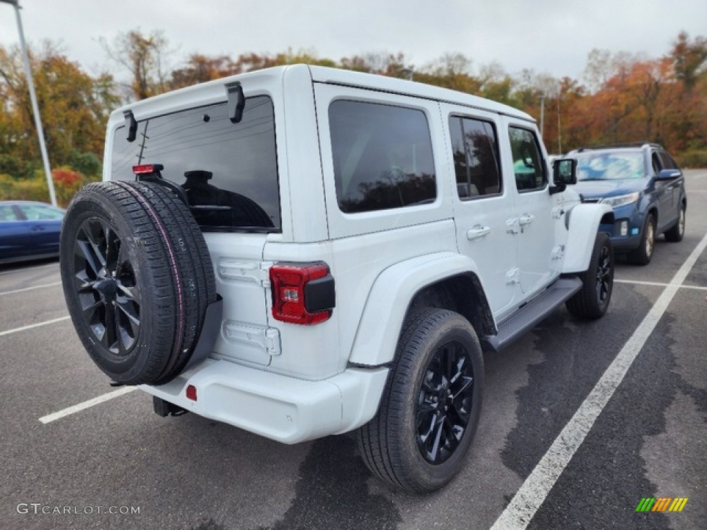 2022 Wrangler Unlimited High Altitude 4x4 - Bright White / Black photo #3