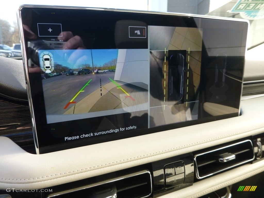 2021 Lincoln Nautilus Black Label AWD Controls Photos