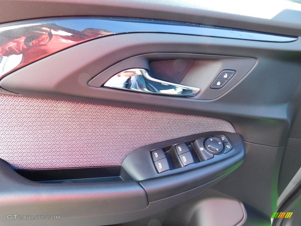 2023 Chevrolet TrailBlazer LT Door Panel Photos