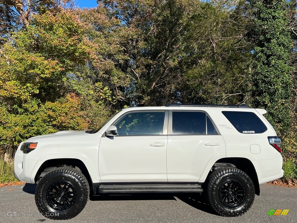 2022 4Runner TRD Off Road 4x4 - White / Black/Graphite photo #1