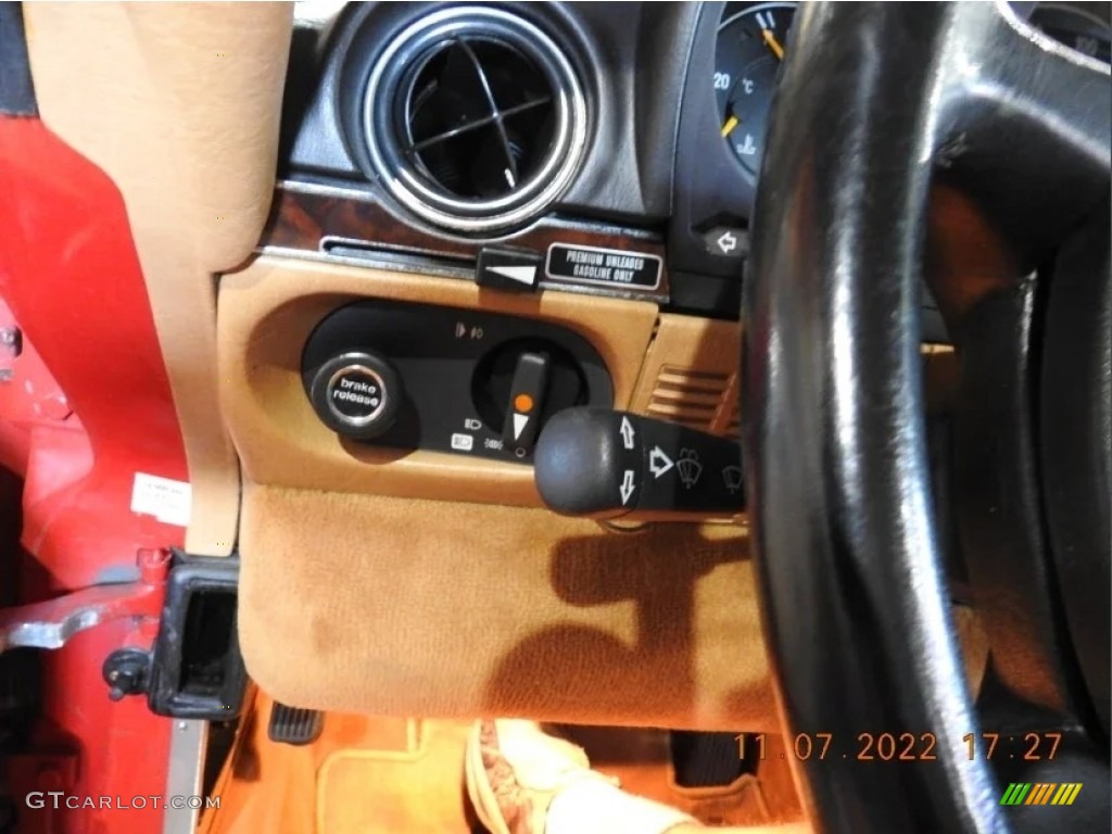 1986 Mercedes-Benz SL Class 560 SL Roadster Controls Photo #146752563