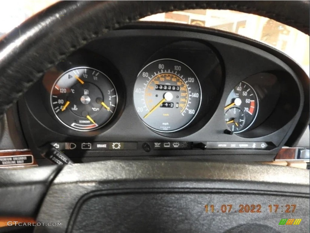 1986 Mercedes-Benz SL Class 560 SL Roadster Gauges Photos
