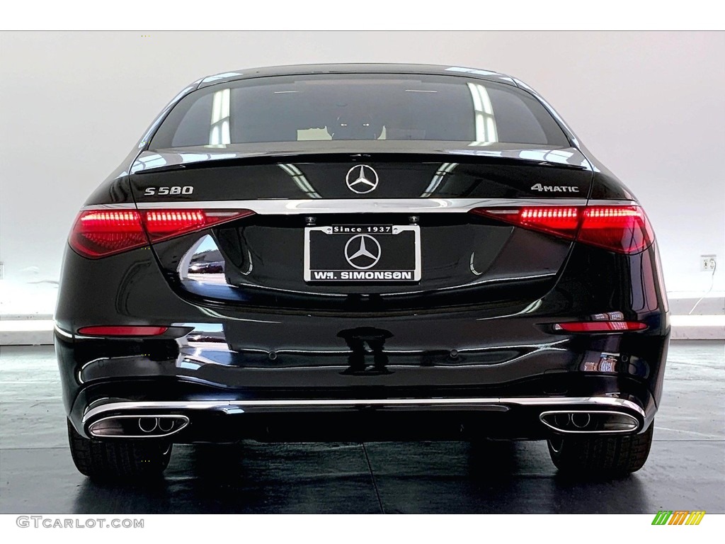 2024 Mercedes-Benz S 580 4Matic Sedan Exhaust Photos