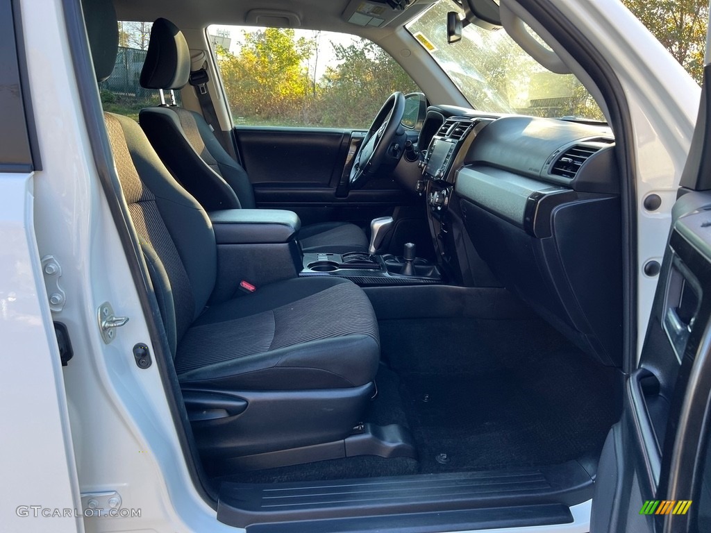 2022 4Runner TRD Off Road 4x4 - White / Black/Graphite photo #18