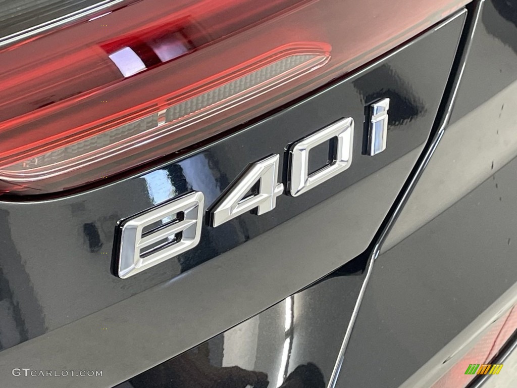 2024 BMW 8 Series 840i Coupe Marks and Logos Photos