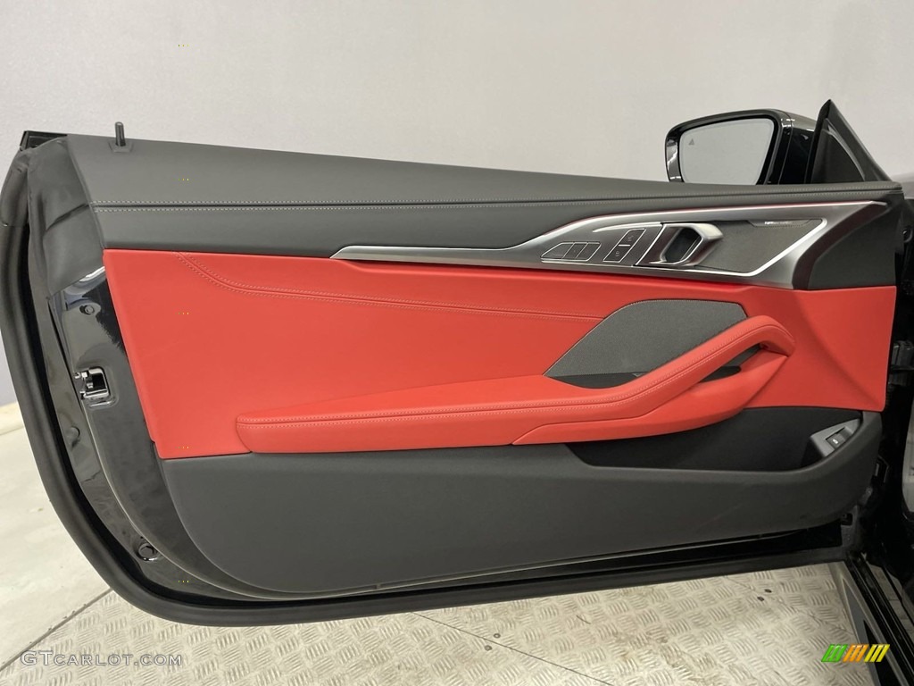 2024 BMW 8 Series 840i Coupe Door Panel Photos