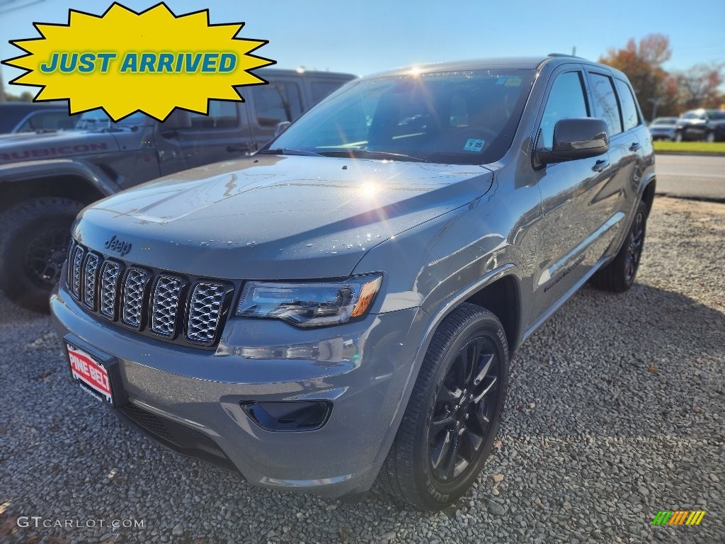 2020 Grand Cherokee Altitude 4x4 - Sting-Gray / Black photo #1