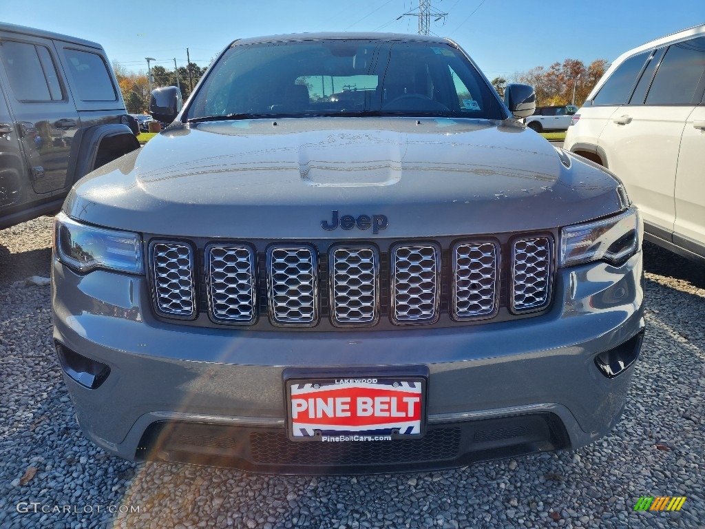 2020 Grand Cherokee Altitude 4x4 - Sting-Gray / Black photo #2