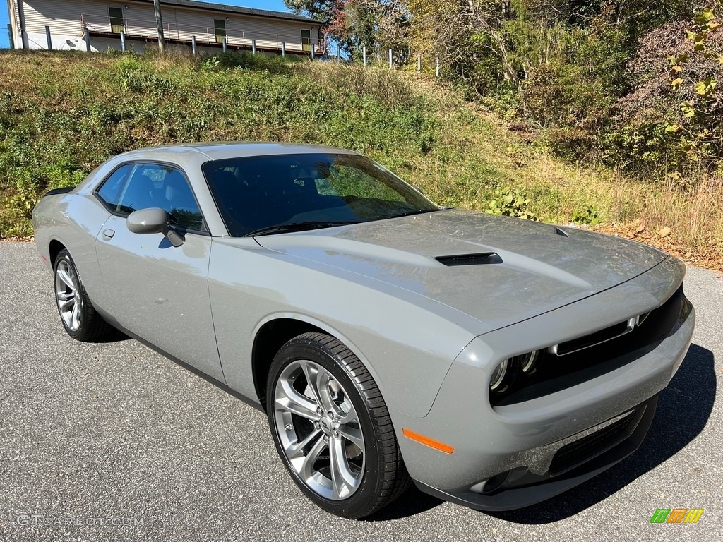 2023 Challenger SXT - Destroyer Grey / Black photo #4