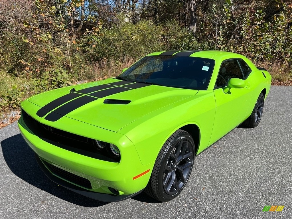 Sublime 2023 Dodge Challenger SXT Blacktop Exterior Photo #146754996