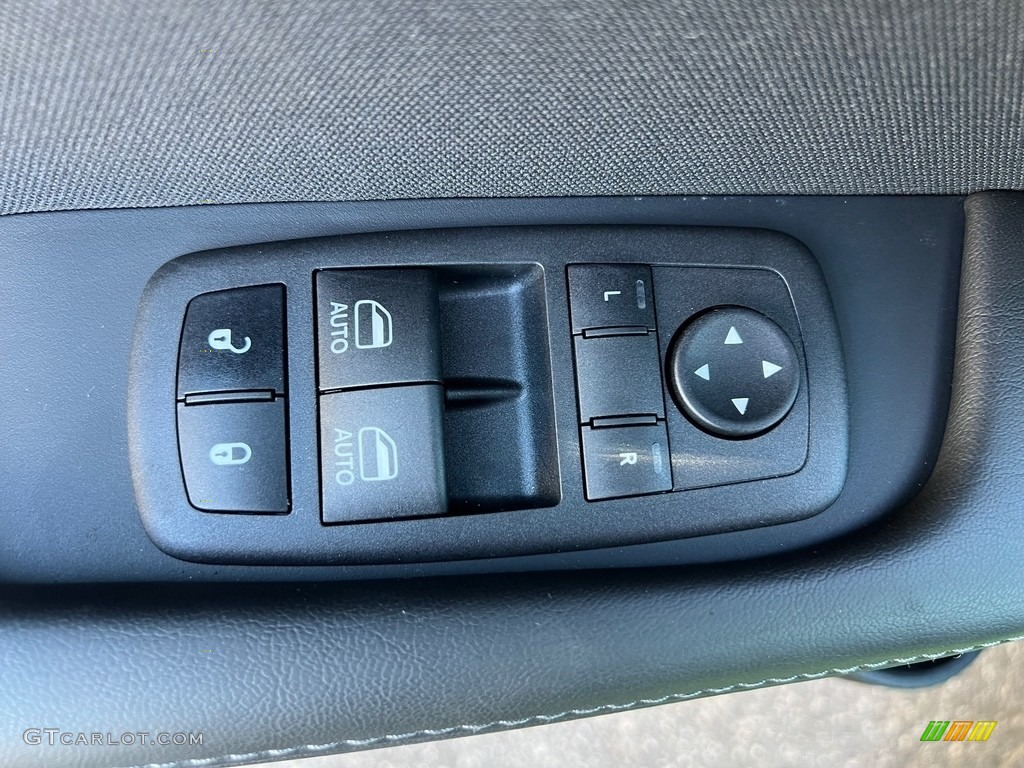 2023 Dodge Challenger SXT Blacktop Door Panel Photos