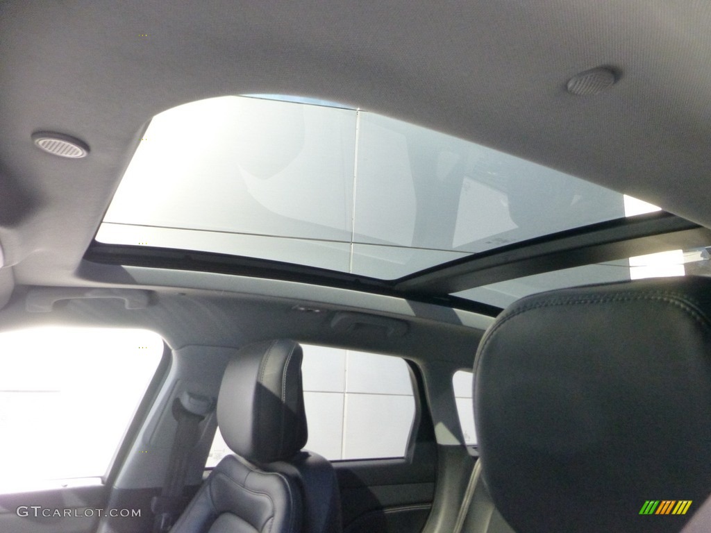 2020 Lincoln Corsair Reserve AWD Sunroof Photos