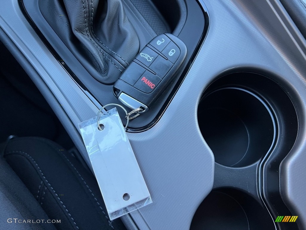 2023 Dodge Challenger SXT Blacktop Keys Photo #146755155