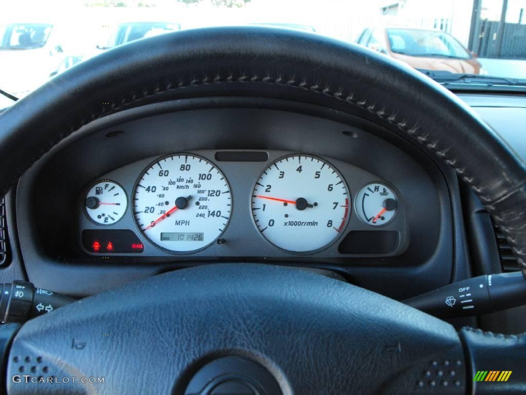 2001 Sentra SE - Avalanche White / Stone photo #15